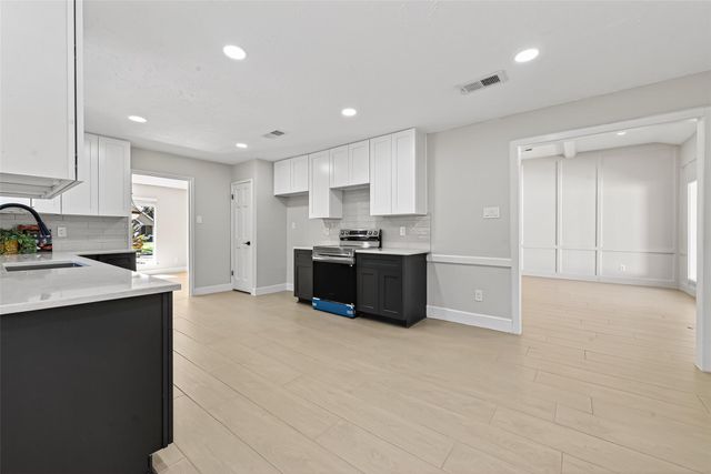 25510 Old Carriage Lane, Spring, TX 77373