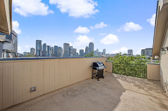 2702 Floyd Street, Dallas, TX 75204
