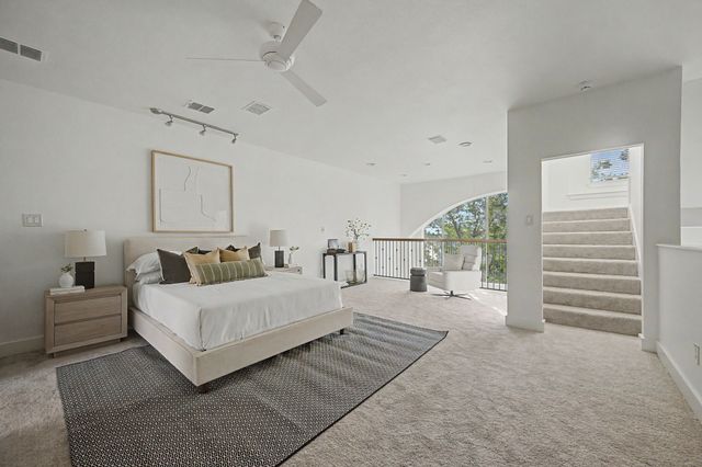 2702 Floyd Street, Dallas, TX 75204