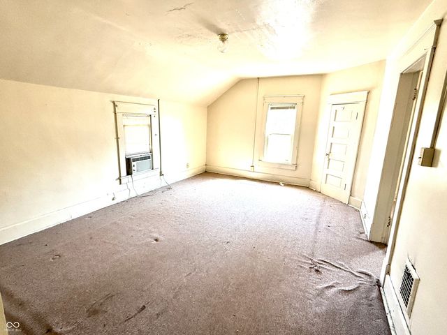 2940 Highland Place, Indianapolis, IN 46208