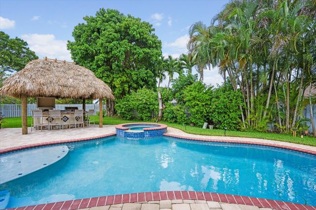 12139 Big Cone Court, Wellington, FL 33414