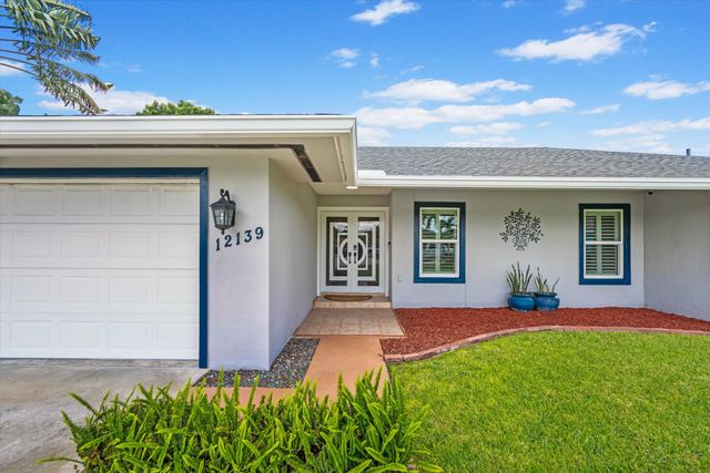 12139 Big Cone Court, Wellington, FL 33414