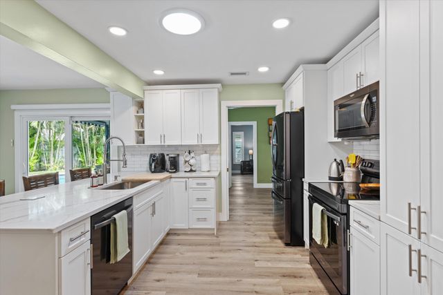 12139 Big Cone Court, Wellington, FL 33414