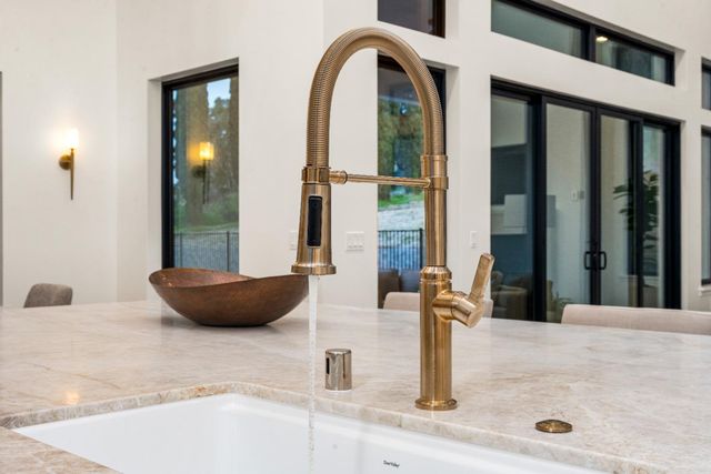 9065 Gilardi Rd, Newcastle, CA 95658