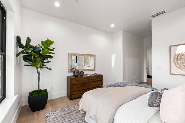 9065 Gilardi Rd, Newcastle, CA 95658