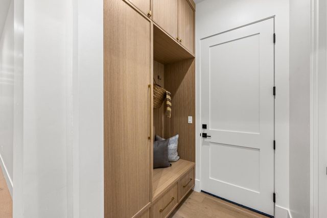 9065 Gilardi Rd, Newcastle, CA 95658