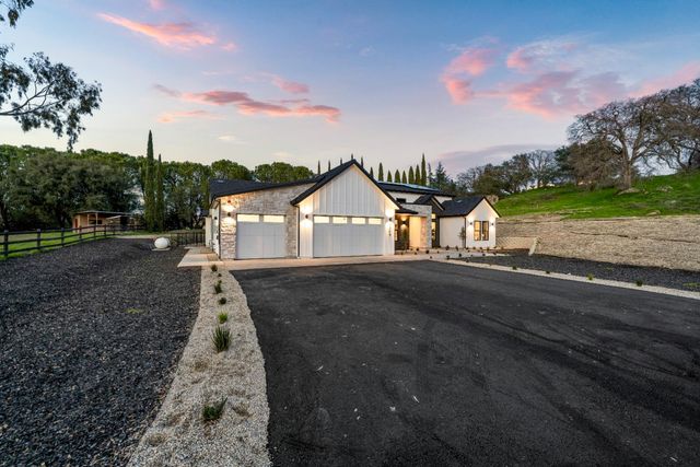 9065 Gilardi Rd, Newcastle, CA 95658