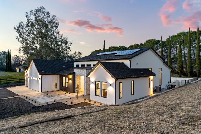 9065 Gilardi Rd, Newcastle, CA 95658