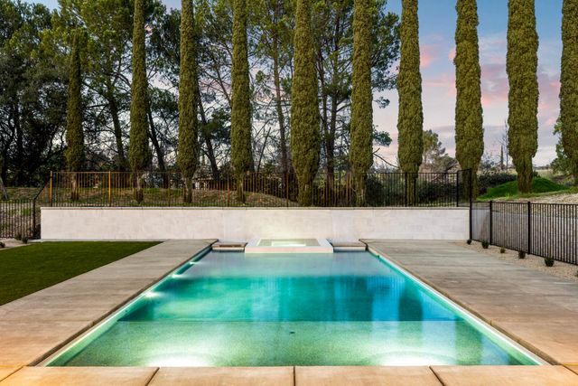 9065 Gilardi Rd, Newcastle, CA 95658