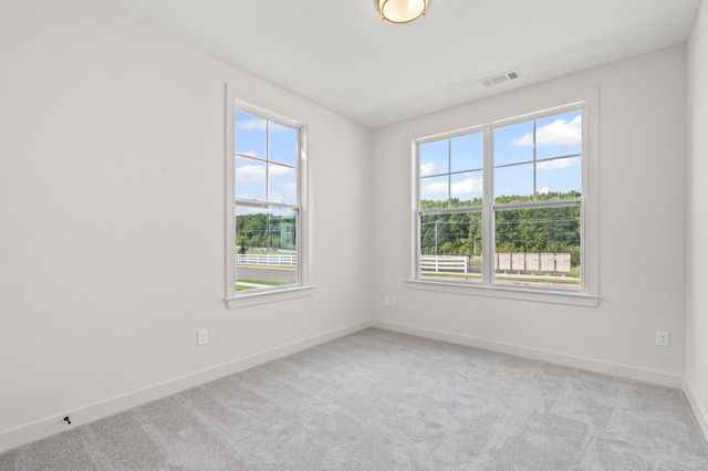 5860 GOLDEN BELL DR, Arlington, TN 38002