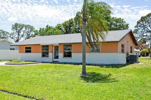 734 SE Arton Lane, Port St. Lucie, Port St Lucie, FL 34983