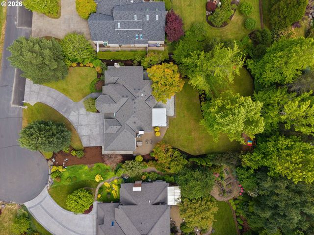 2715 Nw LINMERE Dr, Portland, OR 97229
