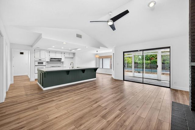 1814 Darwin Way, El Dorado Hills, CA 95762