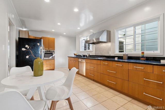 2514 26th Avenue, San Francisco, CA 94116