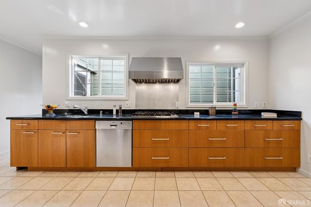 2514 26th Avenue, San Francisco, CA 94116