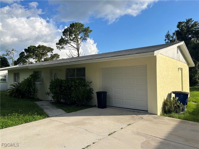 1275 Old Bridge RD, North Fort Myers, FL 33917