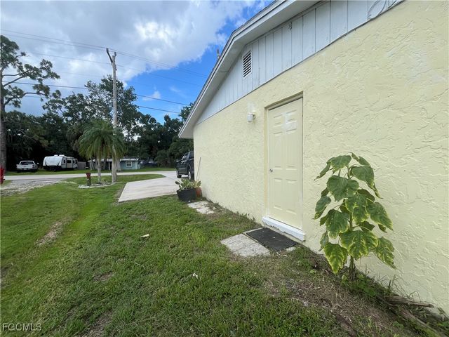 1275 Old Bridge RD, North Fort Myers, FL 33917