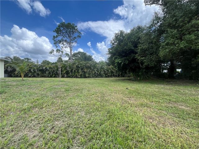 1275 Old Bridge RD, North Fort Myers, FL 33917