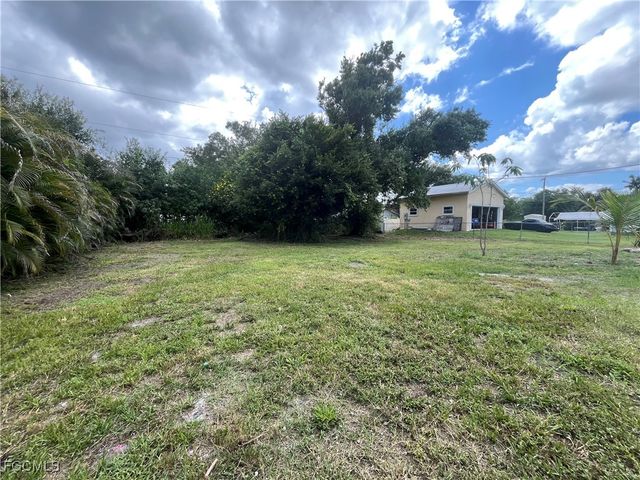 1275 Old Bridge RD, North Fort Myers, FL 33917
