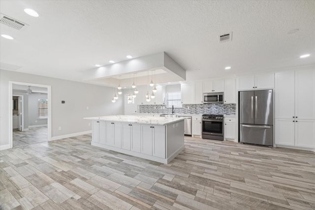 2511 Nelwood Drive, Houston, TX 77038