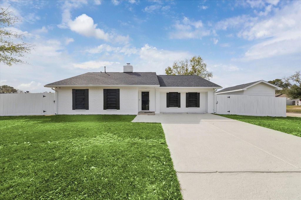 2511 Nelwood Drive, Houston, TX 77038