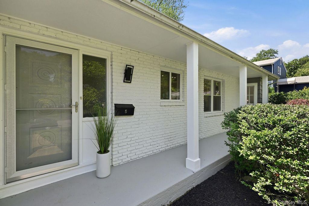 5 Deer Meadow Drive, West Nyack, NY 10994 — photo 4