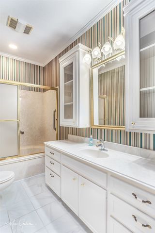 5713 S Lakeshore Drive, Shreveport, LA 71119