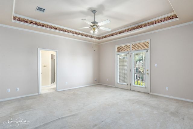 5713 S Lakeshore Drive, Shreveport, LA 71119