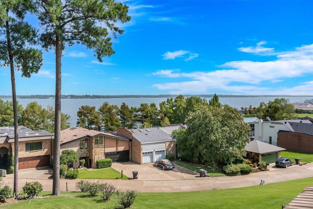 5713 S Lakeshore Drive, Shreveport, LA 71119