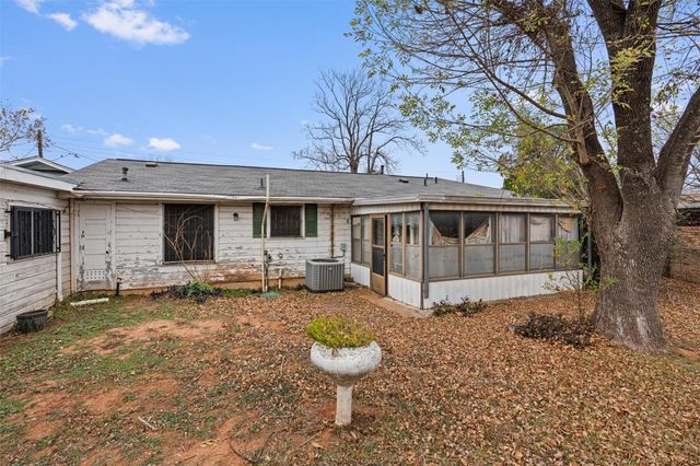 1731 Hillcrest LN, Austin, TX 78721