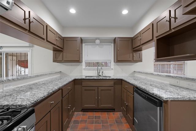 1731 Hillcrest LN, Austin, TX 78721