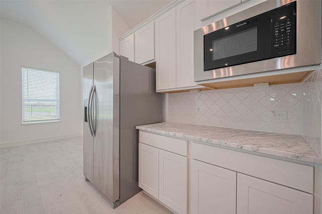 2911 Golden Isle Drive, Texas City, TX 77568