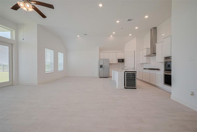 2911 Golden Isle Drive, Texas City, TX 77568