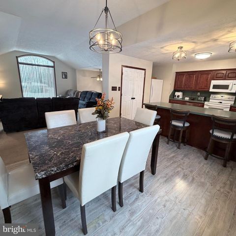 6071 GREENBRIAR COURT, Fayetteville, PA 17222