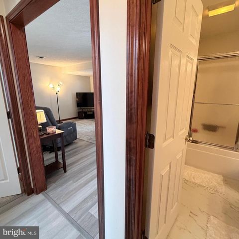 6071 GREENBRIAR COURT, Fayetteville, PA 17222