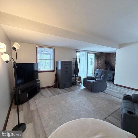 6071 GREENBRIAR COURT, Fayetteville, PA 17222