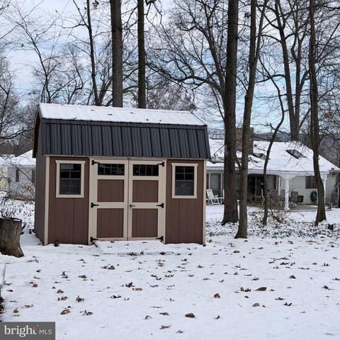 6071 GREENBRIAR COURT, Fayetteville, PA 17222