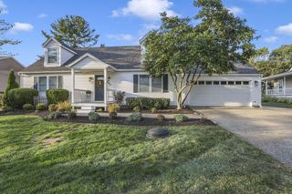 541 Lakeshore Drive E, Hebron, OH 43025