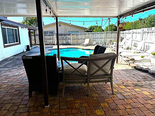 120 S 56th Ave, Hollywood, FL 33023