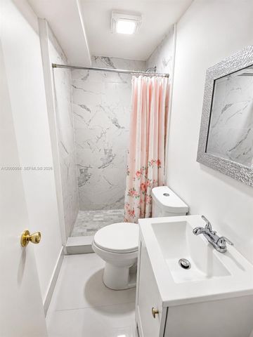 120 S 56th Ave, Hollywood, FL 33023