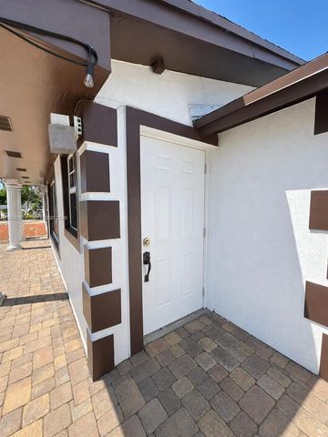 120 S 56th Ave, Hollywood, FL 33023