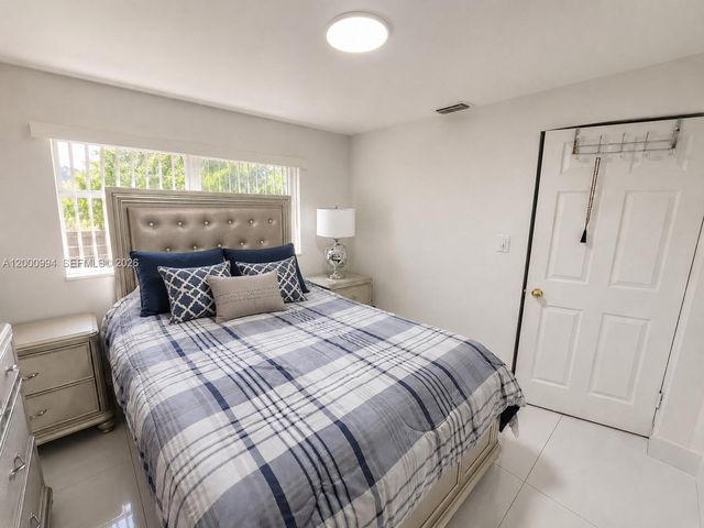 120 S 56th Ave, Hollywood, FL 33023