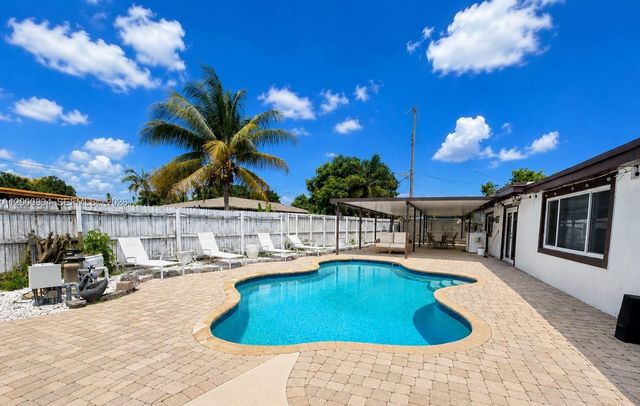 120 S 56th Ave, Hollywood, FL 33023