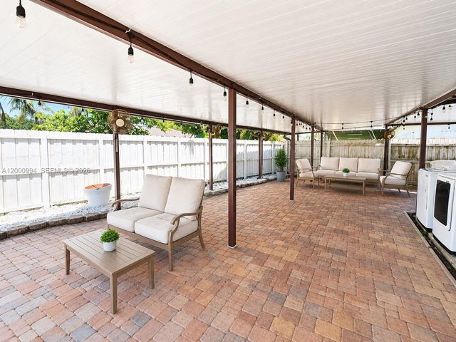 120 S 56th Ave, Hollywood, FL 33023