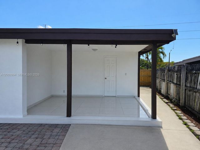 120 S 56th Ave, Hollywood, FL 33023