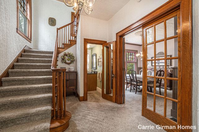 201 S 5th Street, Grand Haven, MI 49417