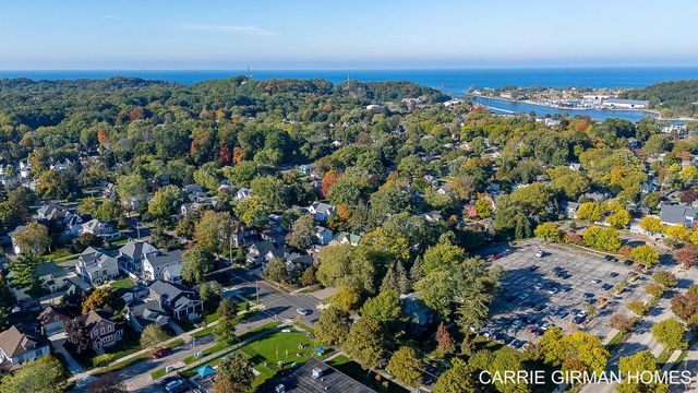 201 S 5th Street, Grand Haven, MI 49417