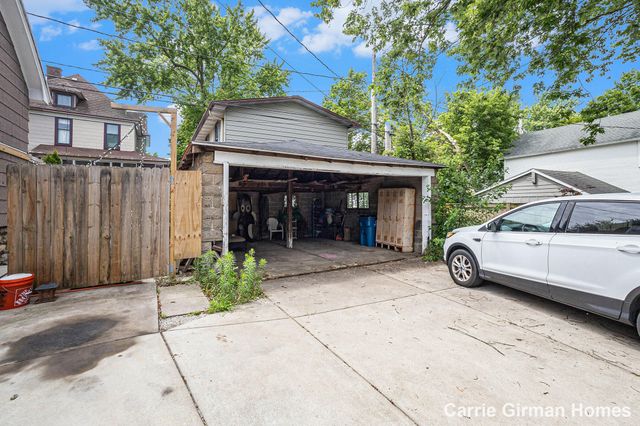 201 S 5th Street, Grand Haven, MI 49417