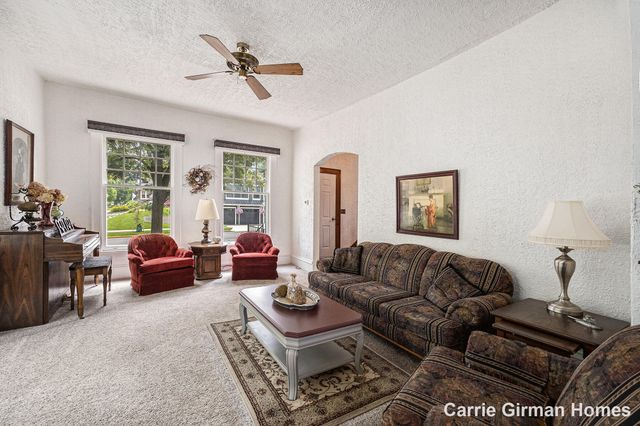 201 S 5th Street, Grand Haven, MI 49417