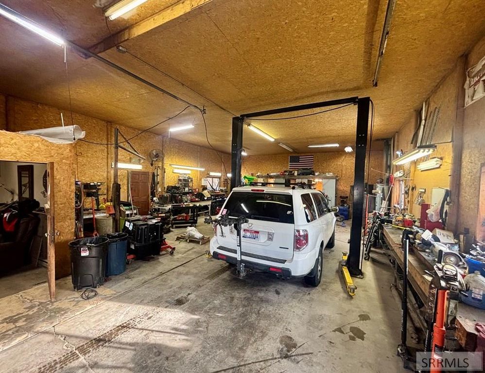 Image 2 of property listing at 35 Hwy 93, Salmon, ID 83467